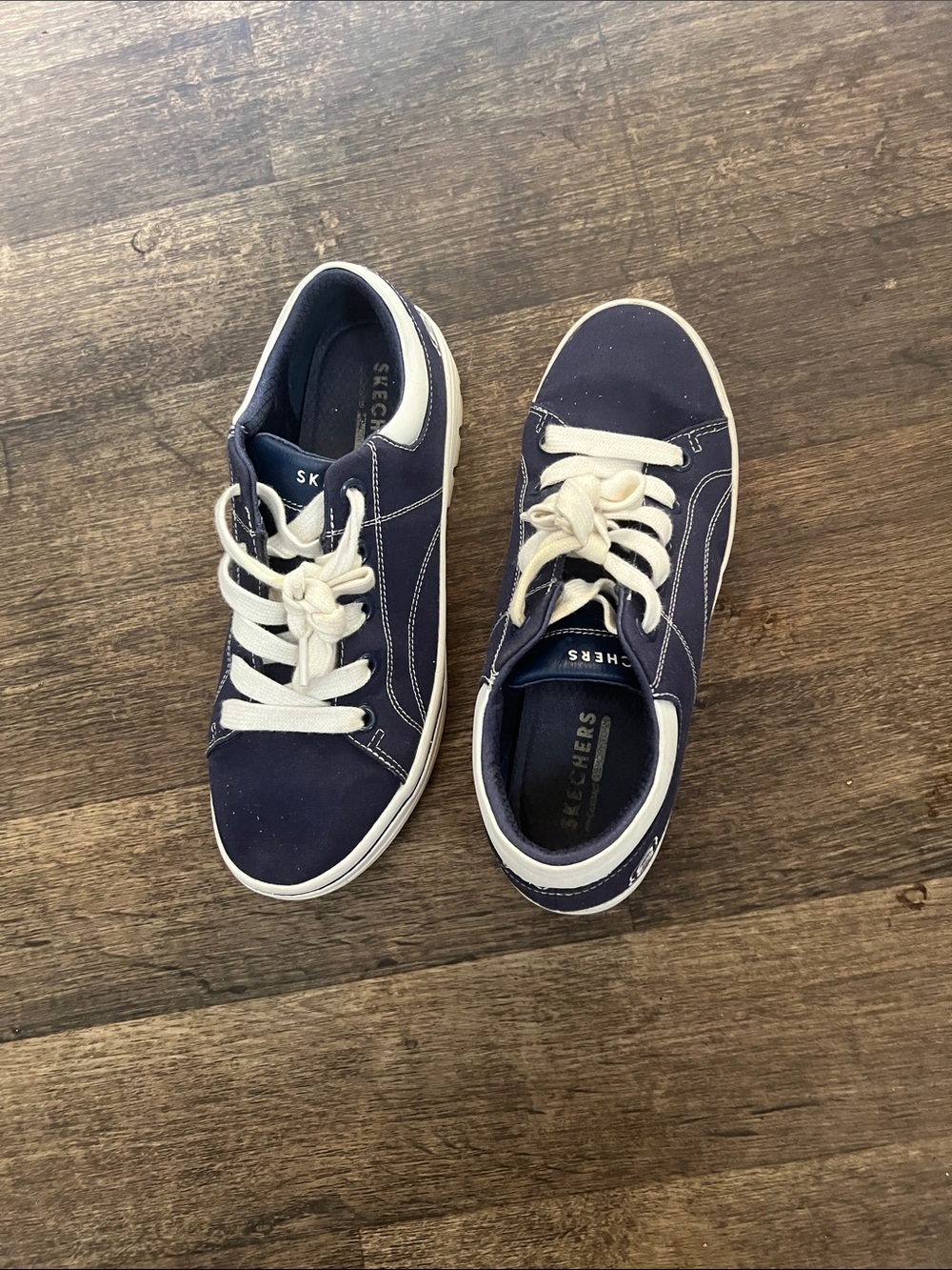 Skechers Navy and White Lace-Up Sneakers with Cream Laces. Woman’s size8 1/2